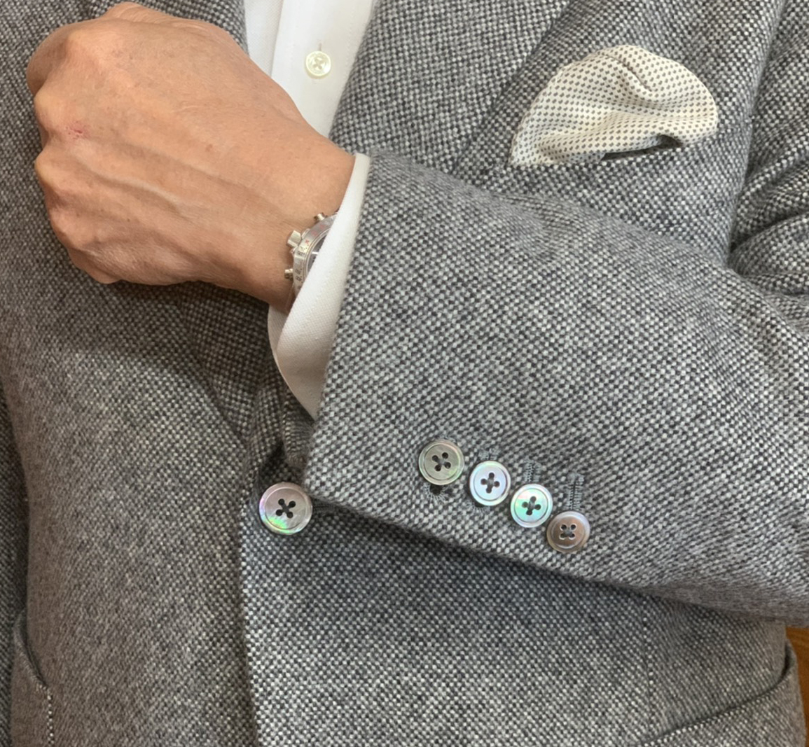 ジャケットやスーツの袖ボタンの数はどうやって決める？ – Syuhari(シュハリ)– オーダースーツ店